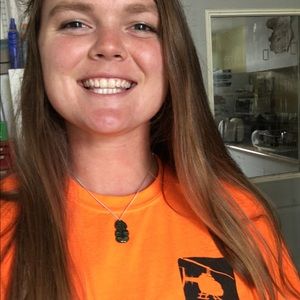 Meet your Posher, Chloe